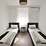 Lelle Apartman